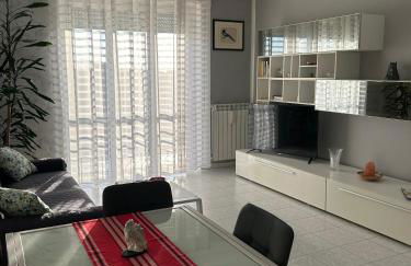 Appartamento Seriate - 10 min dall'aereoporto, parcheggio gratuito, Netflix - Photo 1