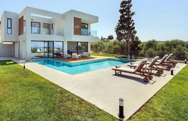 Sea View 4 Bedroom Villa With a Heated Pool - Foto 41