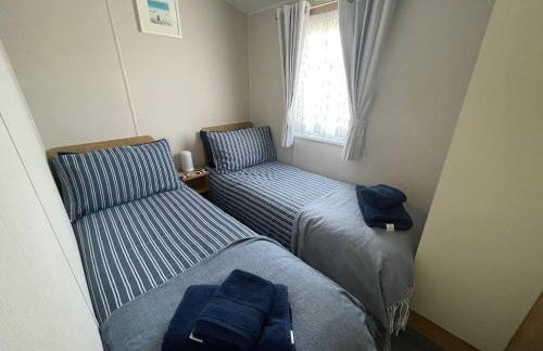 Golden Dunes Retreat, Dog-Friendly Stay at Par Sands Holiday Park, Cornwall - Foto 9