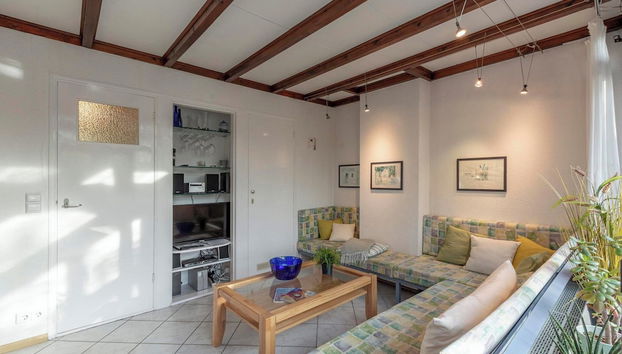 Stunning Bungalow Near Beach - Foto 5, Sala de estar