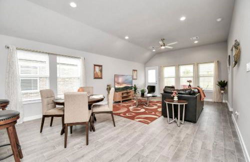 Elegant Exquisite 4Bedroom Home in Katy with High speed WiFi - Foto 32