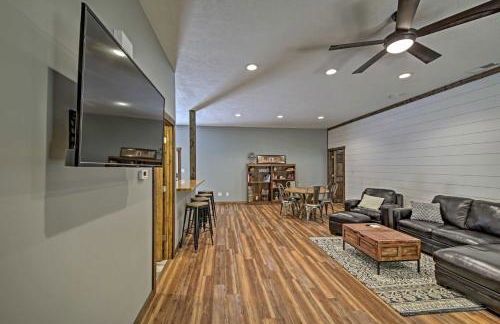 Camp Monroe in Bloomington with Deck and Views! - Foto 5