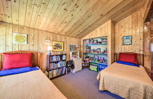 Family Home with Stunning River and Mountain View - Foto 21