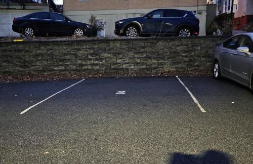 Walk to WP Gate and Free Parking - Foto 35