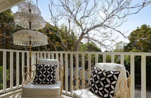 Private Balcony and Coastal Escape - Foto 8