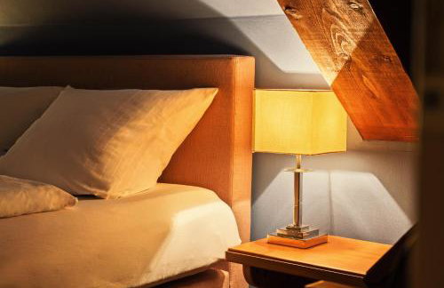 GUT KLETKAMP "Storchennest" - Ferienwohnung im Schlossturm mit 3 Schlafzimmern I Panorama-Turmzimmer mit Naturblick I Gemeinschaftsgarten I 15 Min zur Ostsee I Küche I Parkplatz I WLAN - Foto 26