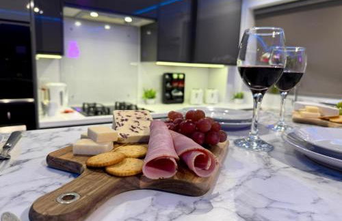 Beautiful 5-Bed East Sussex Home with Hot Tub - Foto 32