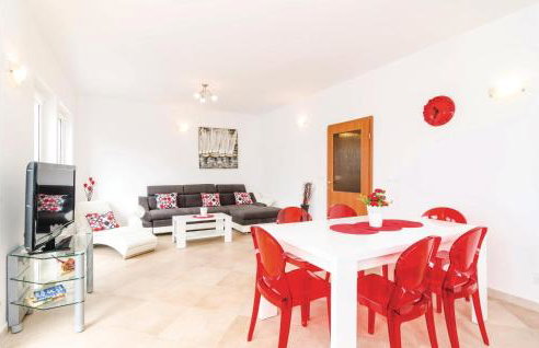 Two-Bedroom Apartment In Ratac - Photo 21