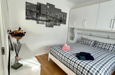 The Small White House In Milan - Foto 10