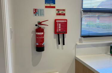 Dunfermline 2 Bed Flat Fully Furnished - Foto 8