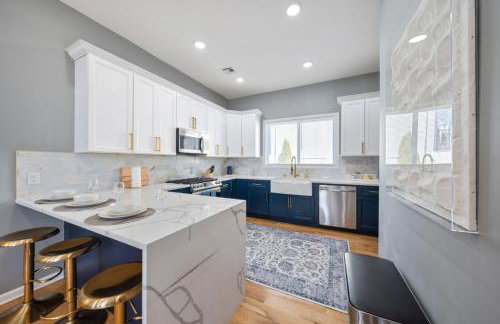 NYC Skyline Views • Near Times Sq • Rooftop Deck - Foto 10