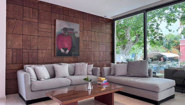 Coin salon dans le hall