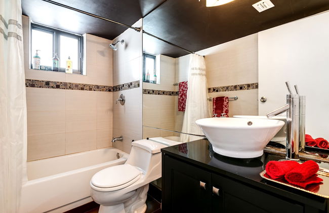 2 Bed2 Bath House with Backyard Jacuzzi - Foto 26