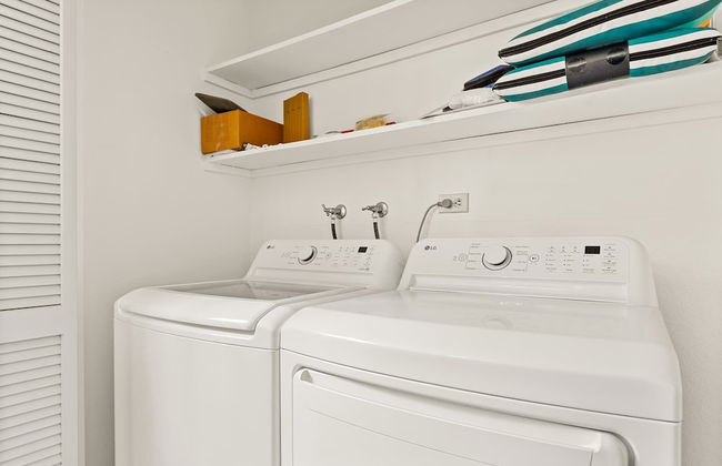 The Fancy Fox Stunning 4 BR Retreat, Min to Lake - Foto 33