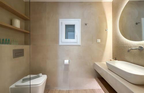 Luxury Downtown Apartment A2 - Photo 23