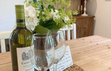 Hollyhocks Cottage surrounded by beautiful Cornish countryside. - Foto 13