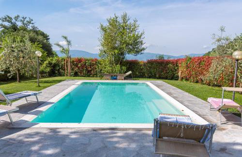 Villa Moderna Resort - Photo 2