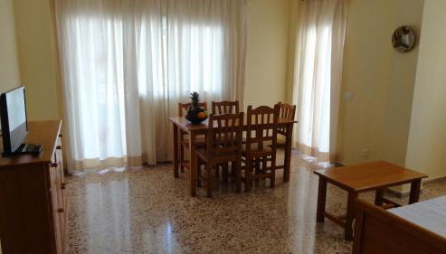 Apartamentos Cala Llonga - Foto 4