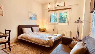 George Apartment - Photo 1