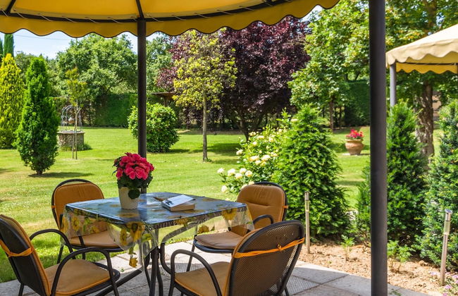 Farmhouse in Tuscany With Panoramic Pool - Photo 28