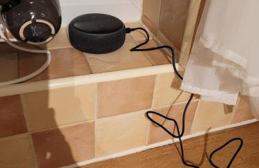 Detached luxury 5 bed house, lanscaped garden, fire pit, parking, can sleep families or workers - Foto 43