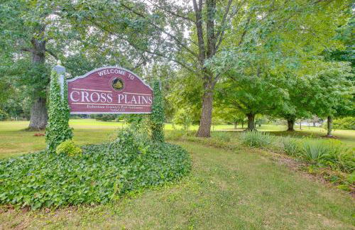 Home 9 Mi to Dtwn Springfield with Porch and Yard! - Foto 26