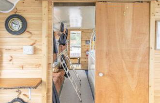 Double Decker Bus on an Alpaca Farm Sleeps 8 - Foto 80