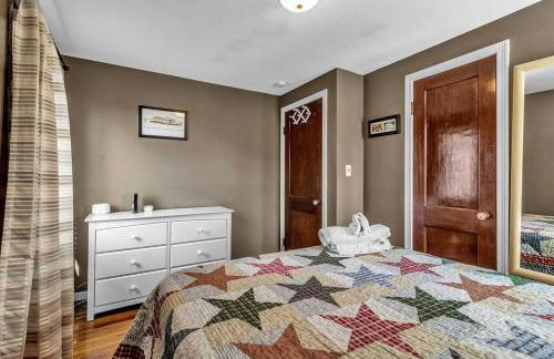 Gorgeous 2 Queen Bedroom Apartment in North Buffalo with 70 inch TV - Foto 7