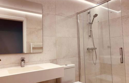 CANELAS PREMIUM NUEVOS con PISCINA, AMPLIAS TERRAZAS Y GARAJE - Foto 57