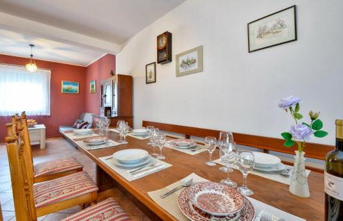 Gorgeous Home In Mirkopolje With Wifi - Foto 24