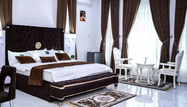 His Glory's Apartment - Foto 4, Habitación