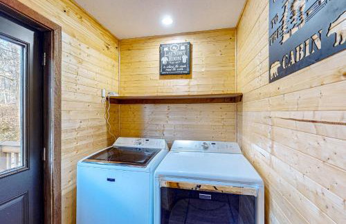 12 Mi to Downtown Hot Tub, Fire Pit Game Room! - Foto 28