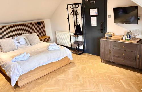 Flora in ApartNest Auchterarder - Photo 2