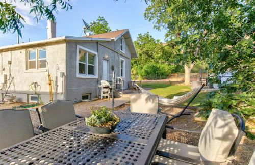 Cozy Zion farmhouse, cool or hot swim spa, fireplace & firepit - Foto 10