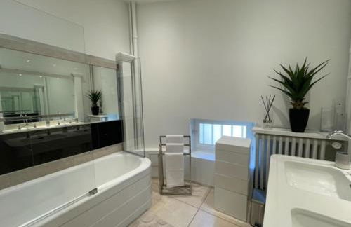 Grand appartement d'exception au Château Randin - Foto 22