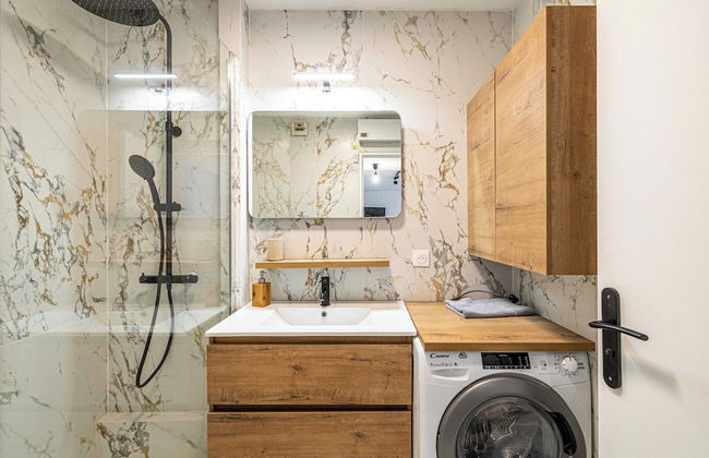 Comfort and Serenity With A/c, Parking and Balcony - Foto 9