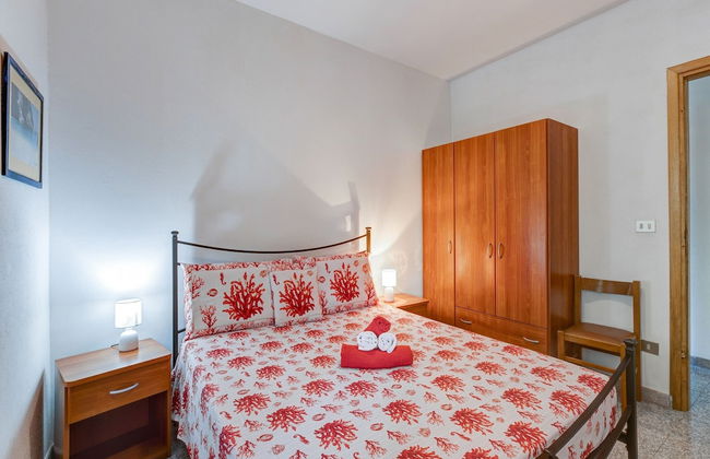 Restful Apartment in Cala Gonone with Balcony near Sea Beach - Photo 5