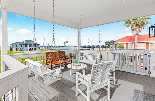 Bring Your Boat! Lake Charles Home w/ Dock & Lift - Foto 2