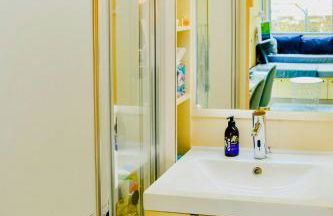 Tiny House By The Lake And An Artist Collective - Foto 6