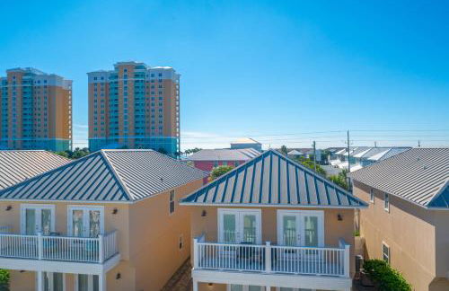 Beach Getaway for 15 A Few Steps from the Sand - Foto 19