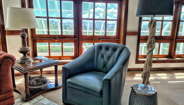 Coin salon dans le hall