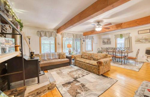 1mi to Lake Wallenpaupack | Firepit | Pet Friendly - Foto 40