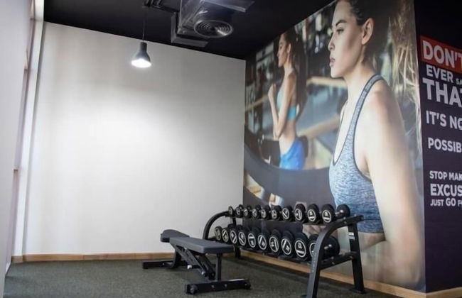 GreenFuture - High-Rise Sleek Studio With Panoramic City Views - Photo 12