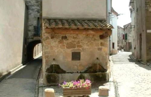 Petite maison au cœur du village - Foto 28