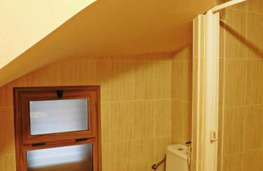 Chalet con piscina (A) - Foto 18