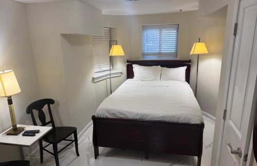 Lovely Remodeled 2bdrm Basement Home - Foto 8