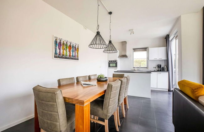 Brand new Luxury Villa on a Small-scale Park With its own Jetty - Photo 76