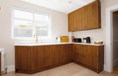 111 By Mayfair - Luxurious 12 Bedroom House, Portrush - Foto 10