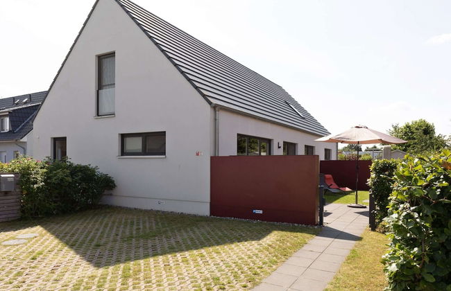 Pleasant Holiday Home in Zierow near Sea - Photo 1