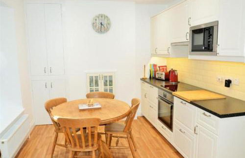 Fabulous 2 Bed Cottage - Outstanding Sea Views - Foto 23